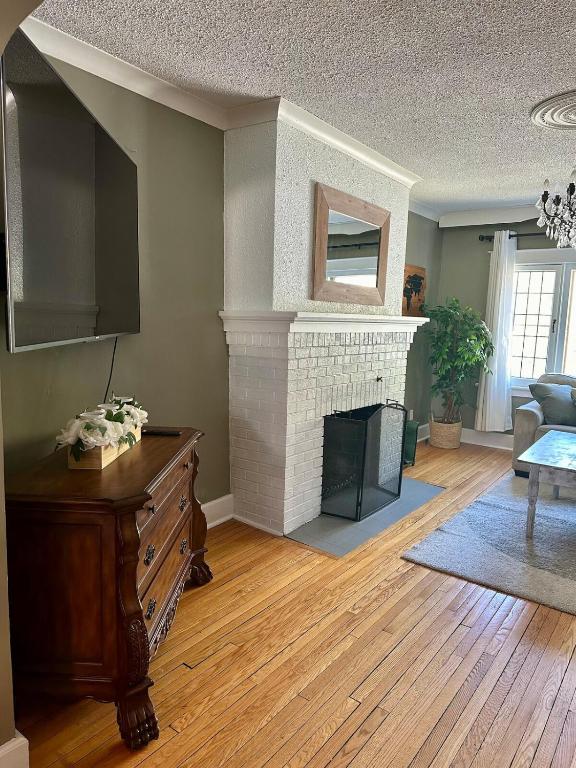 The Dows retreat, Ottawa