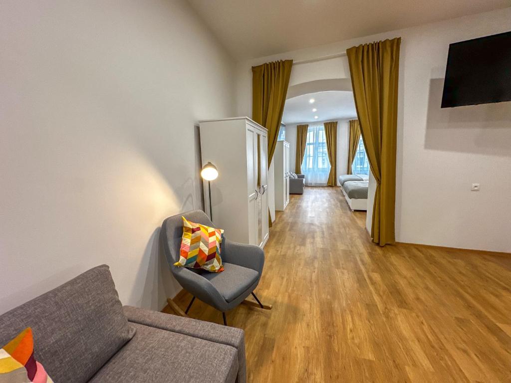 Shared lounge/TV area