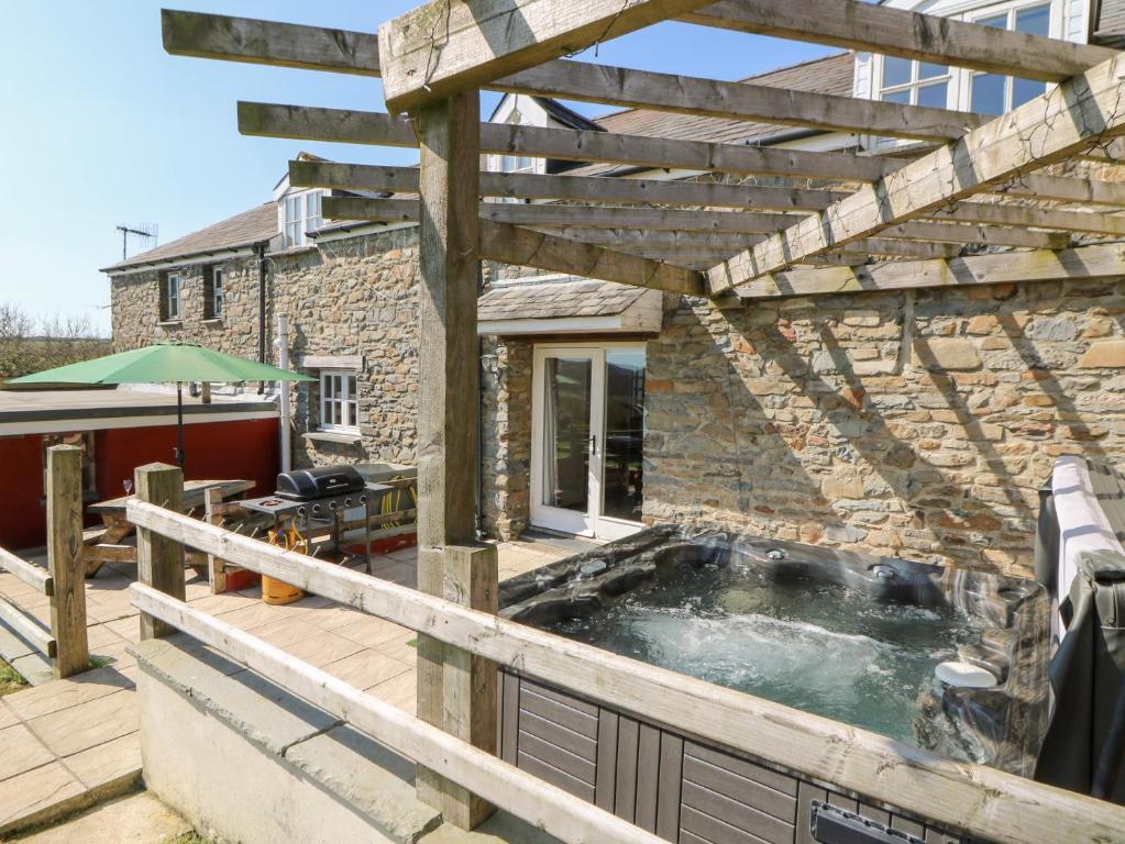 Mill Cottage, Aberaeron photo 6