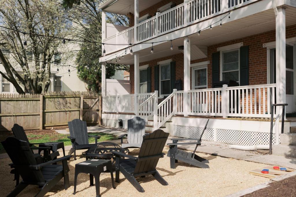 Near Hershey, Entire house with Fire Pit, Game Room, Middletown