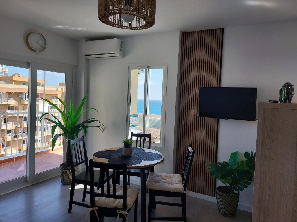 SeaView Apartment - 4