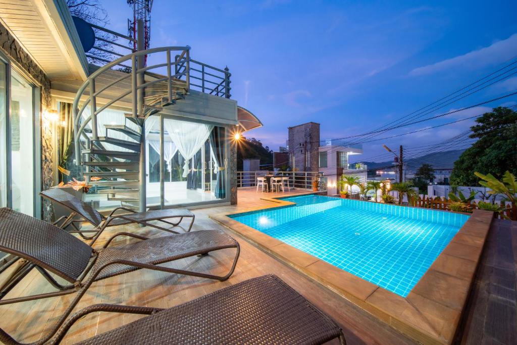 4BR seaview pool Amanda Patong, Pláž Patong