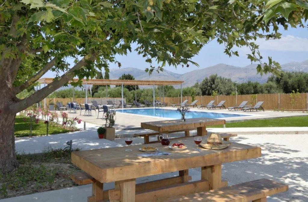 Sofi Hotel, Neokhórion