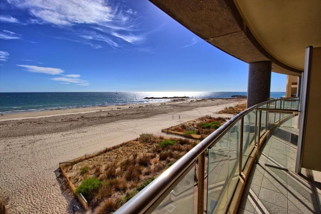 Pier 216 - Ocean View 1BR Private balcony, Adelaide