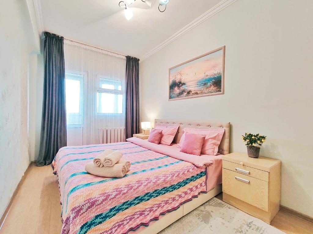 АРБАТ ЦУМ ГУМ Молдагуловой 32, Almaty