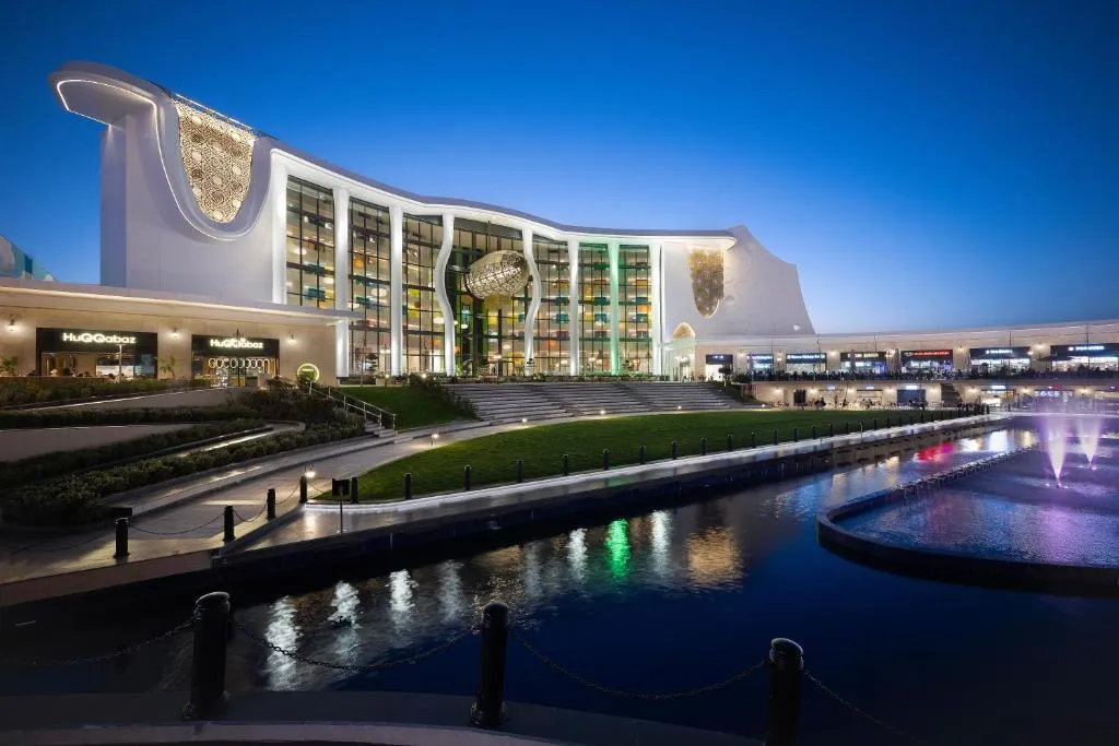 The Land Of Legends Nickelodeon Hotel Antalya, hotel in Belek