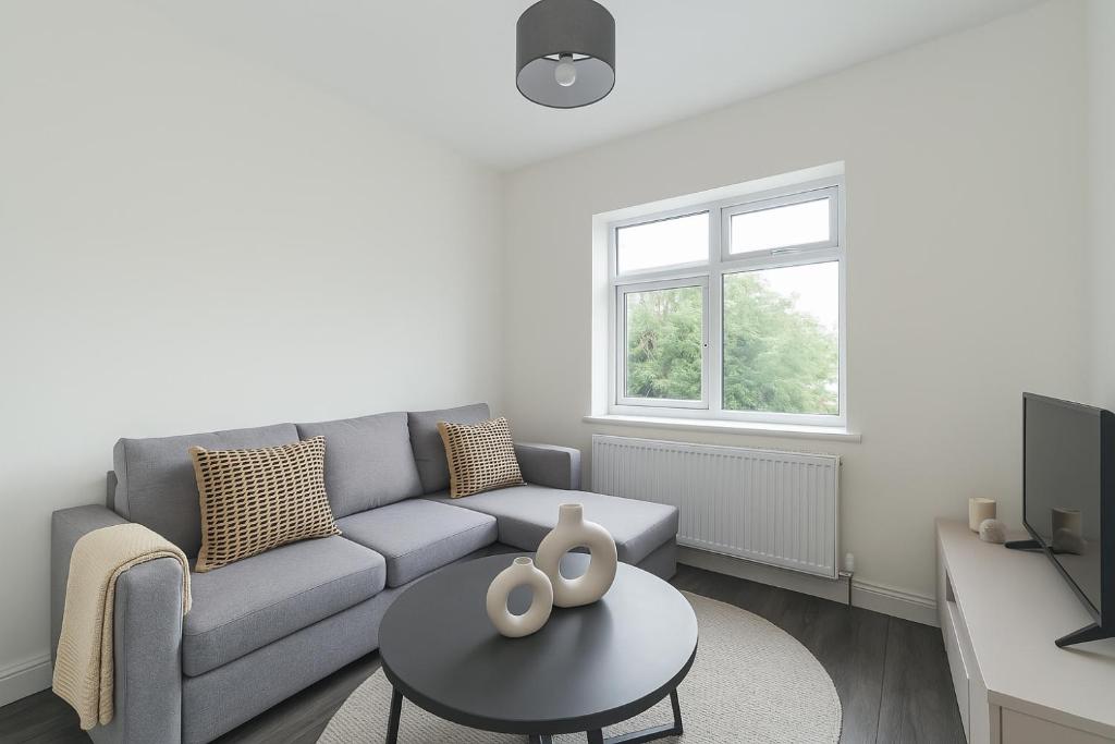 Amazing Flat Near Golders Green - Great Transport Links, Londýn