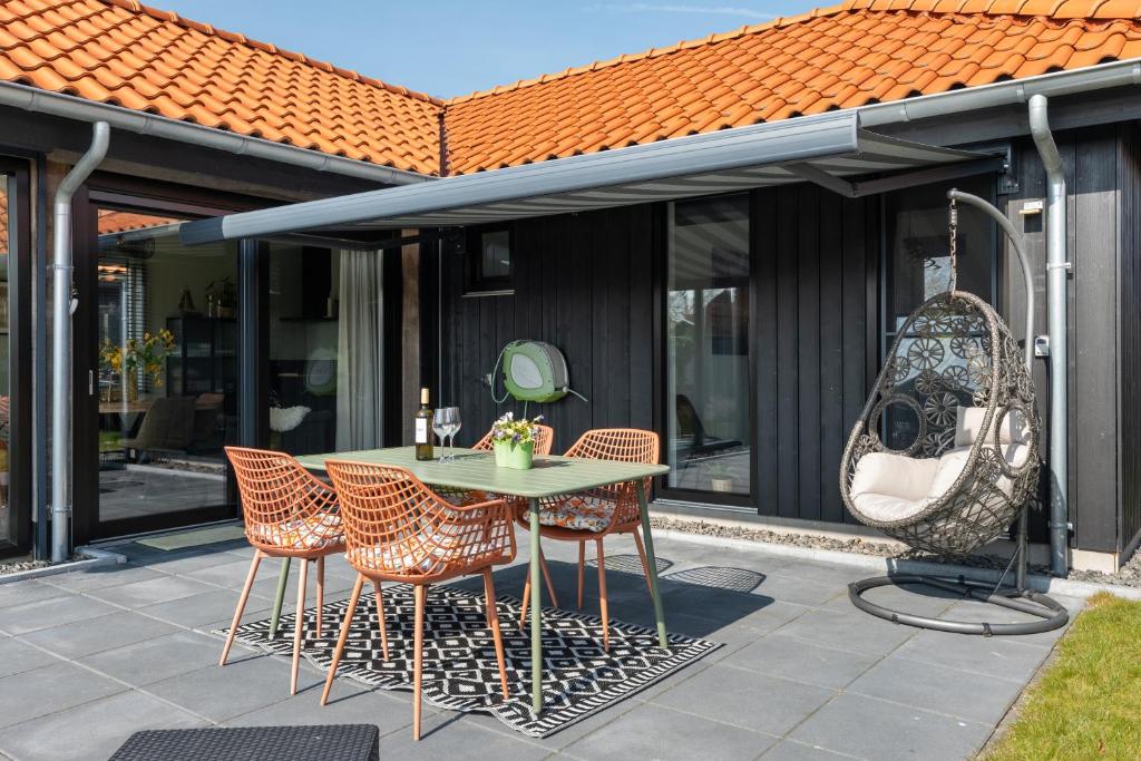 Grote Siege 42, Anjum