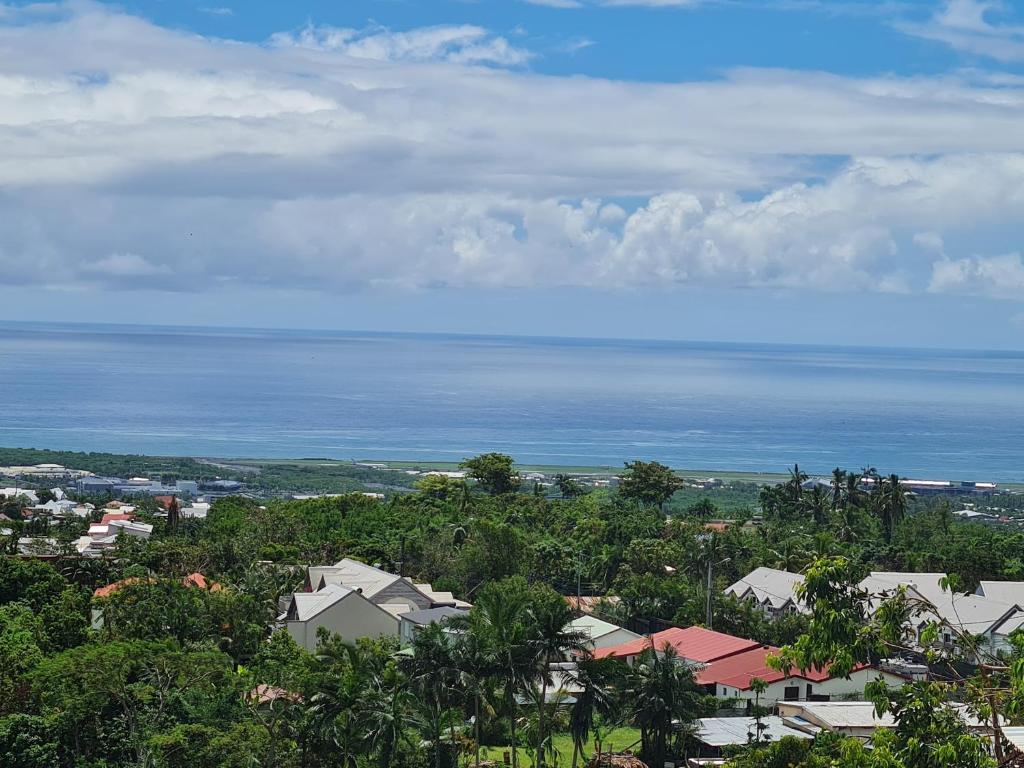 Villa avec vue sur l'océan Indien, Saint-Denis