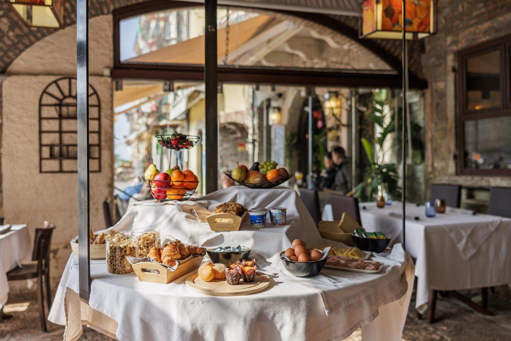 Hotel alla Grotta - 4
