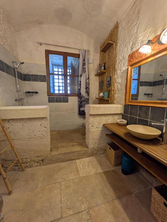 Le Donjon Beauvoir - gîte insolite au cœur de Blois - 2