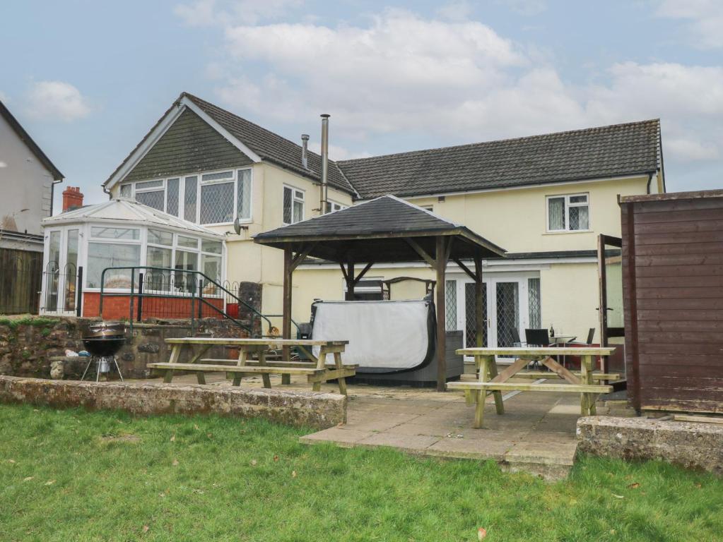 Greenhaven, Narberth