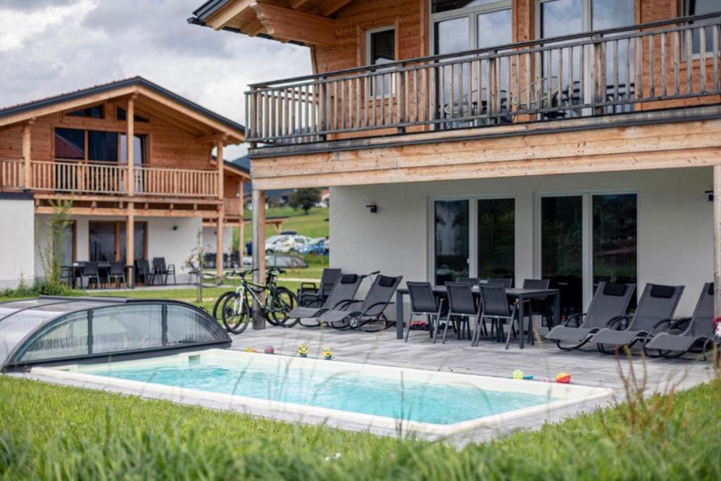 Luxalps- Chalets Inzell- Sauna- Skifahren- Wandern- Natur- Chiemgau Card - Chalet No 8 & 16 mit Hot Pot - 5