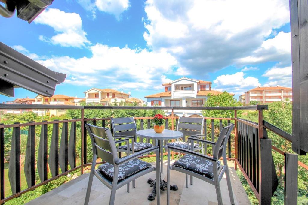 Natasa One, Novigrad – Istrie