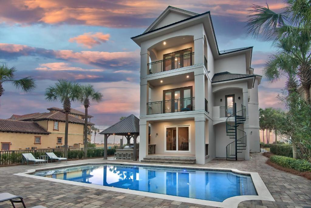 Seastar Palazzo With Beach Views, Lake, And Pool, Destin