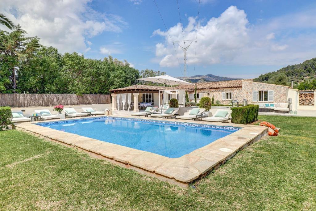 Majoran Family Finca with Pools, Jacuzzi and Gym in Pollença - 3