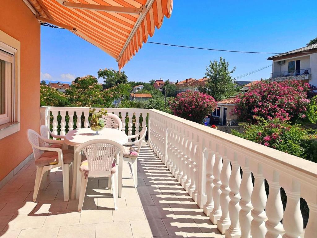 Apartment Radosna, Šilo