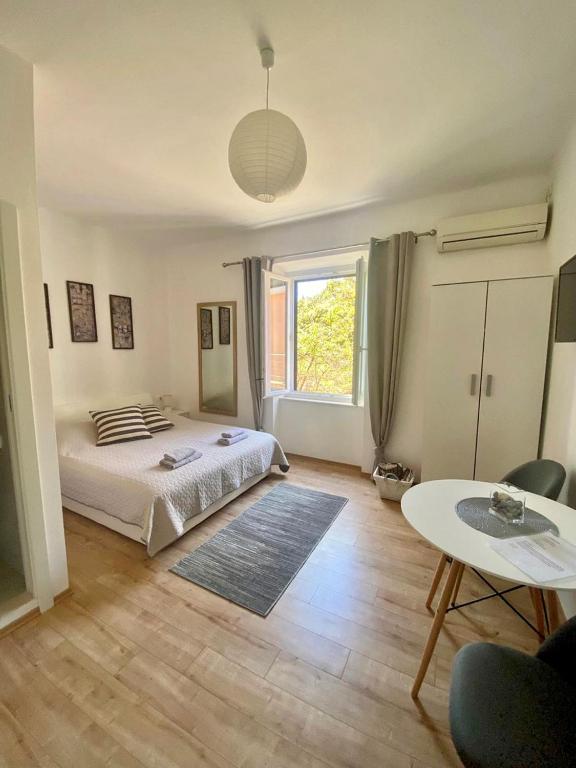 Studios IM, Dubrovník