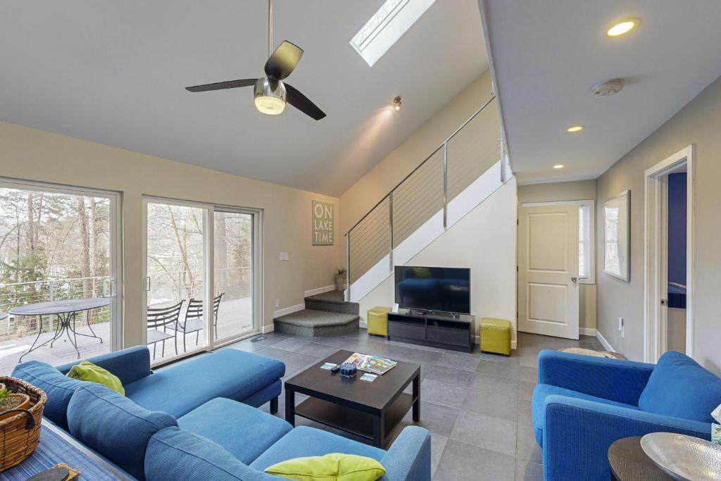 Rabbit Rabbit, Bumpass