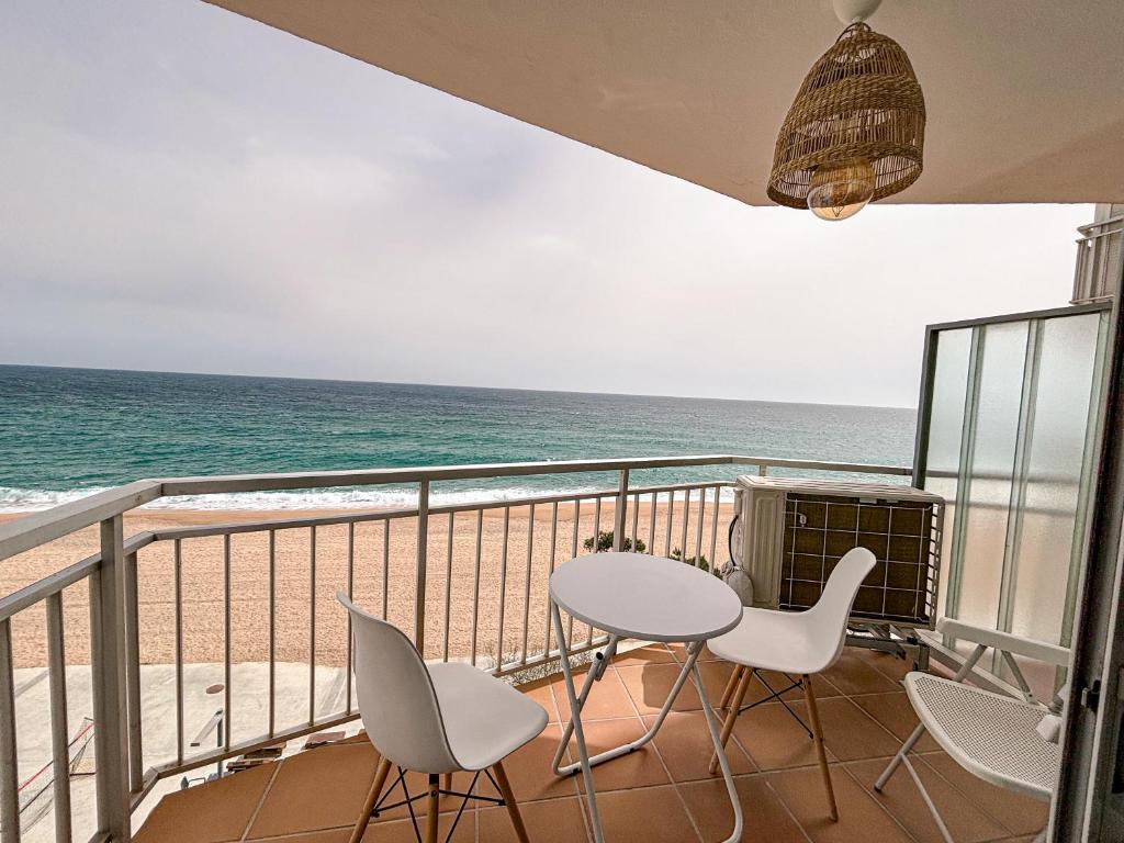 Apartamento a primera línea de mar en Playa de aro - 3