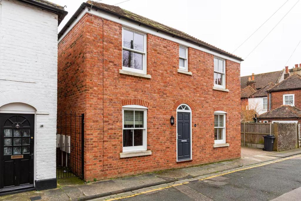 Canterbury Cathedral Point, Canterbury