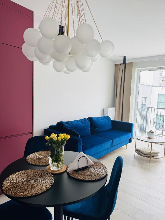 Penthouse21, Osvětim