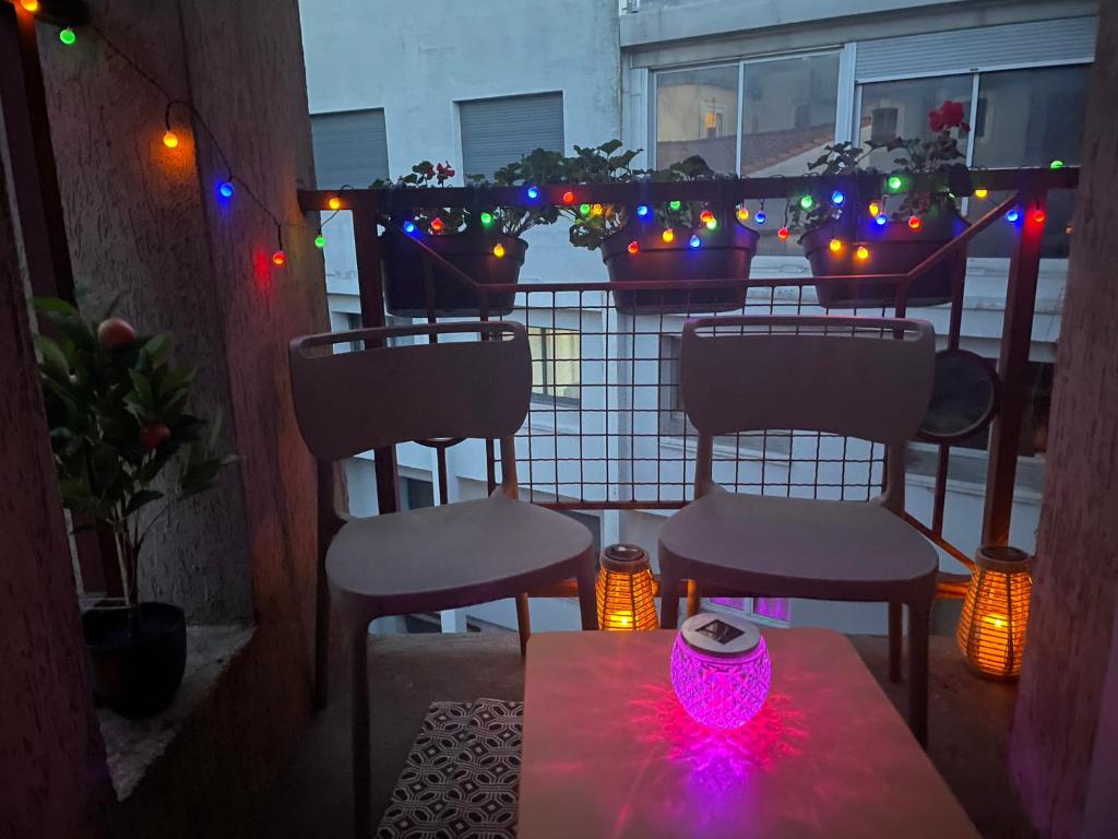 Stylish Apartment with Balcony - Very Central - Long Stays and Pets Welcome - 2