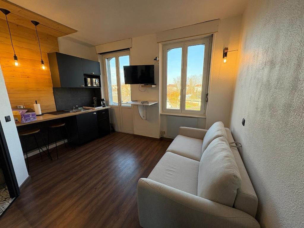 Modern Studio in Mulhouse Perfect for a Stay - 1