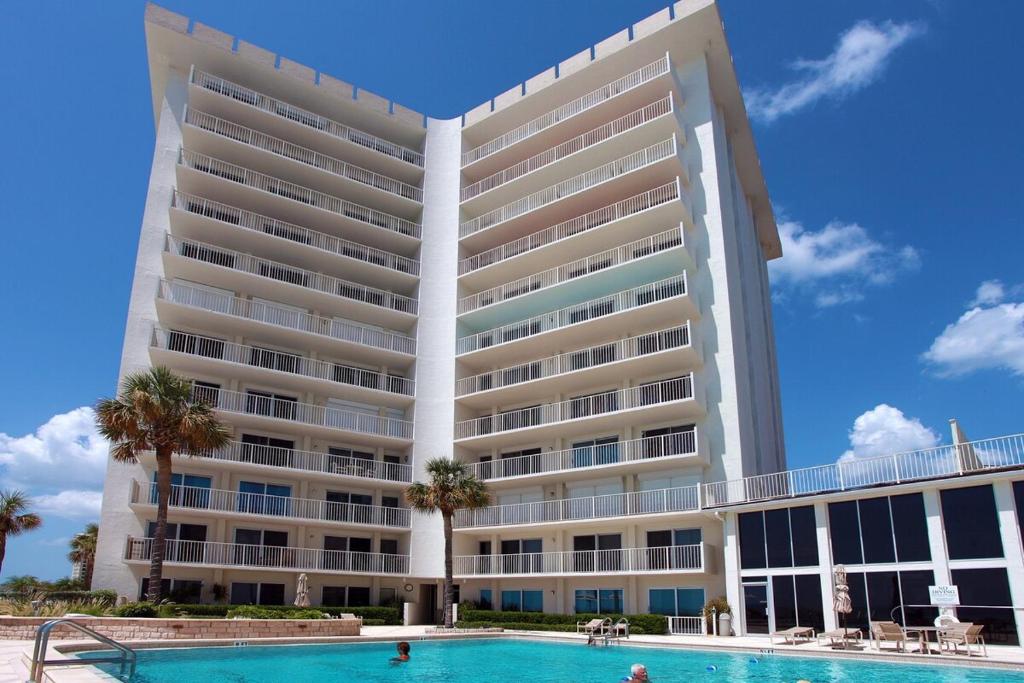 Gorgeous Gulf views await from this 3BR condo on Longboat Key, Longboat Key