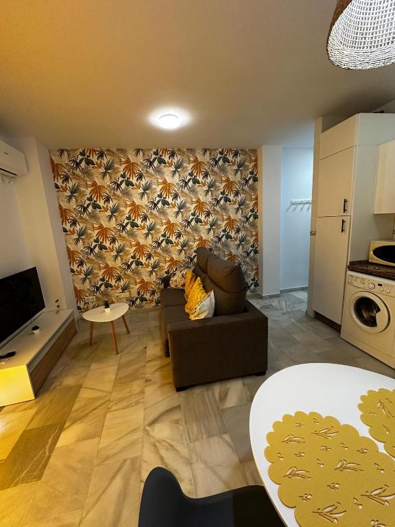 Coqueto estudio junto al mar-Apartamentos Don Diego en la Carihuela - 5