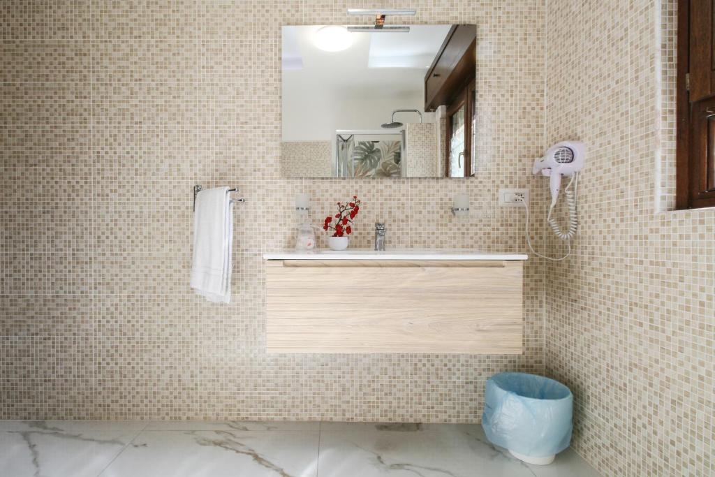 Residence Speedy Lovely Suites - 9 Appartamenti Fino a 52 Ospiti - Fiumicino Airport - 4