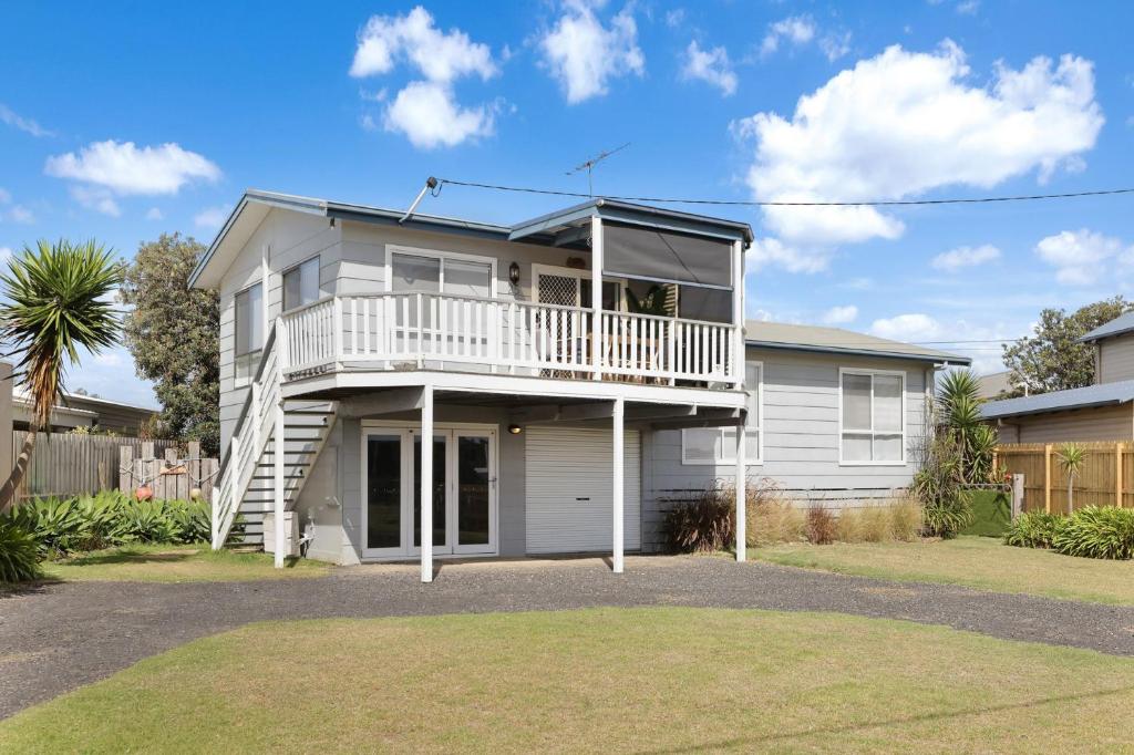 Good Vibes at Surf Beach with Spa, Surf Beach