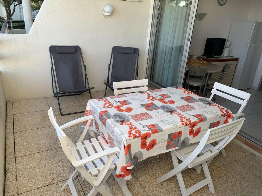 Appartement 2 Pièces avec Terrasse et Parking à 50m Plage - Port Camargue - FR-1-731-136 - 3