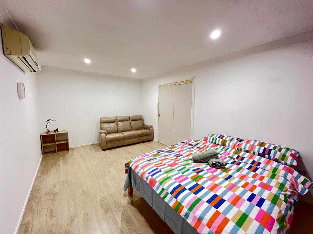 H Room, Baulkham Hills