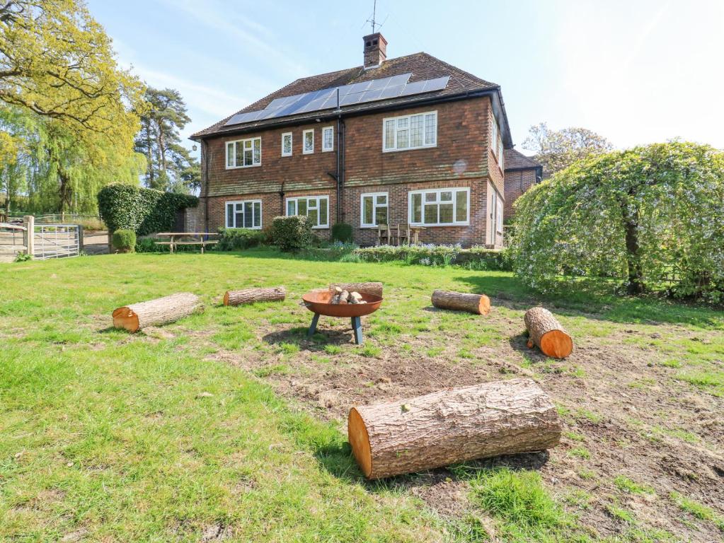 Little Danns, Hailsham