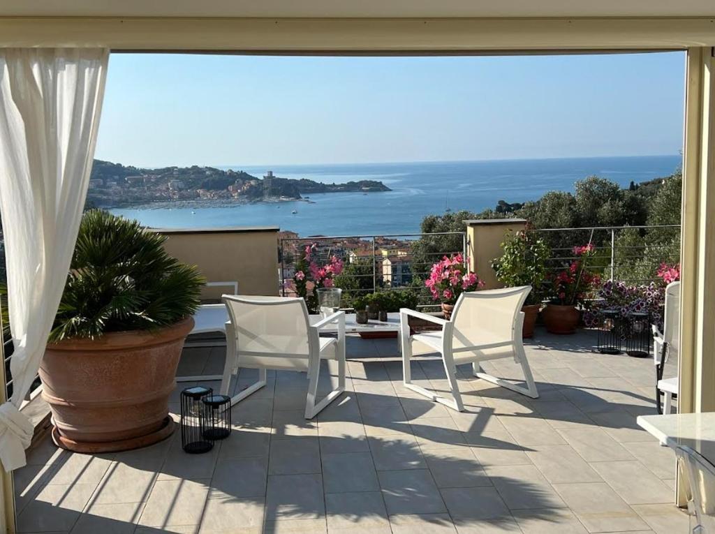 Penthouse Paradiso with Private Pool - mytouristhome - 2