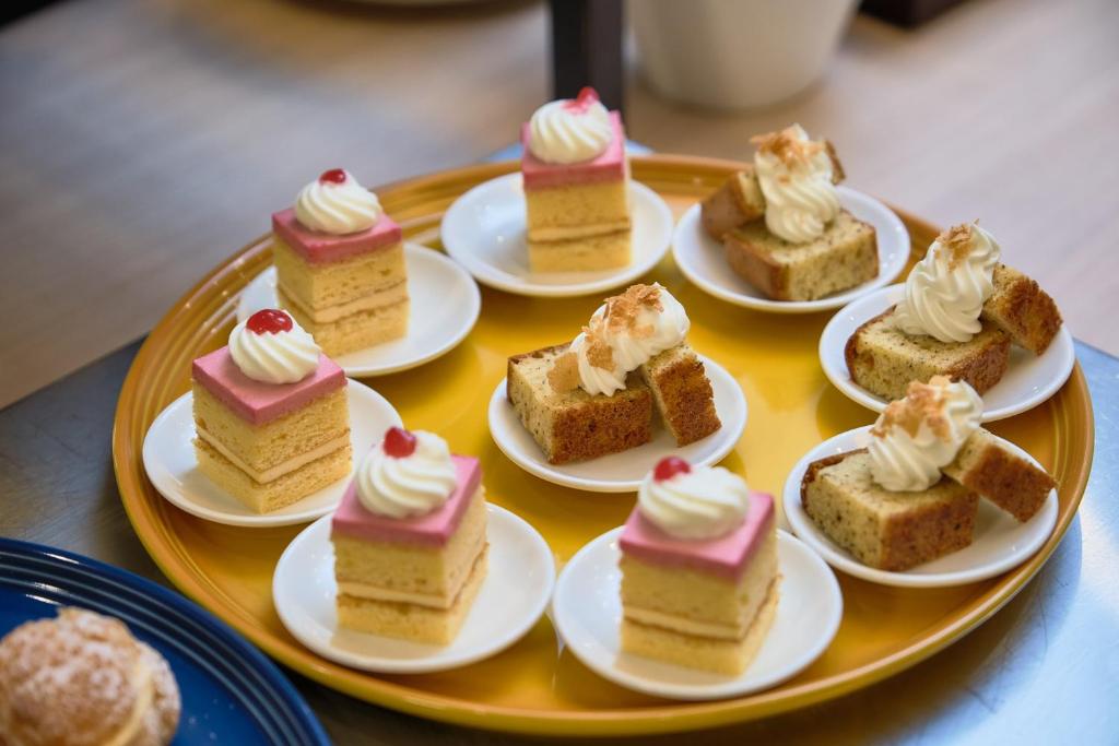 Еда и напитки