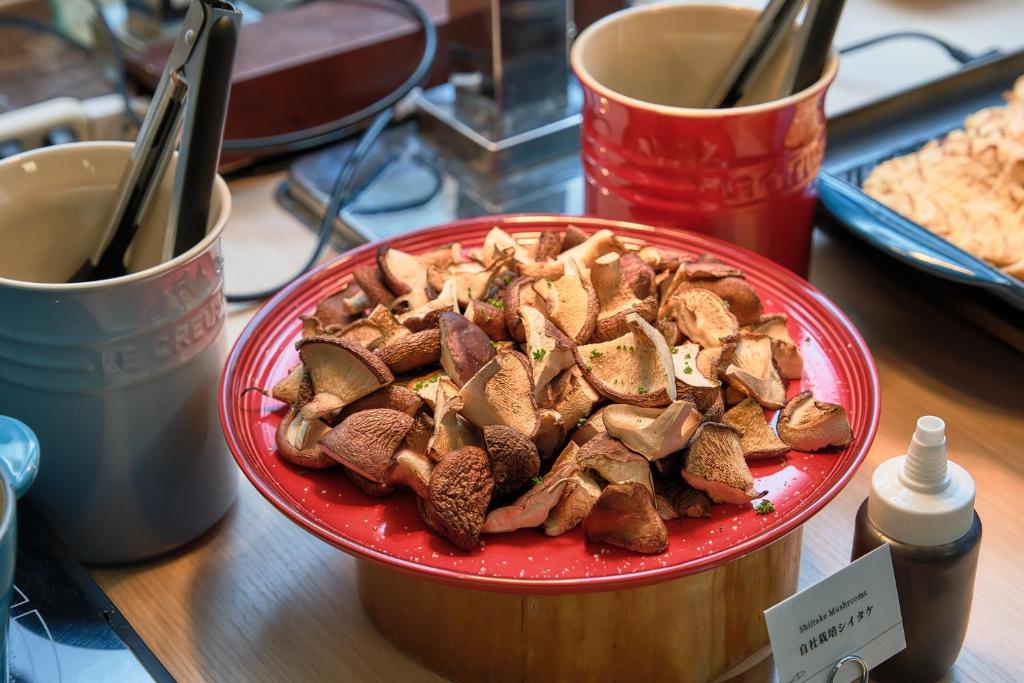 Еда и напитки