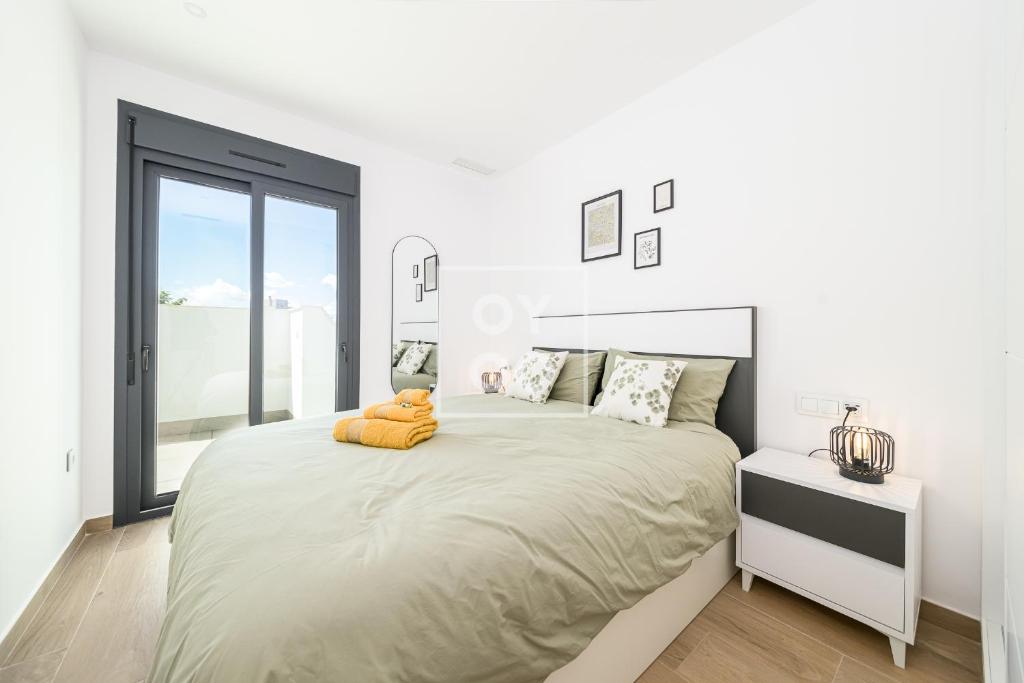 La Rambla Sky Penthouse - Rooftop BBQ pool near beach - by Oyoostays - 5
