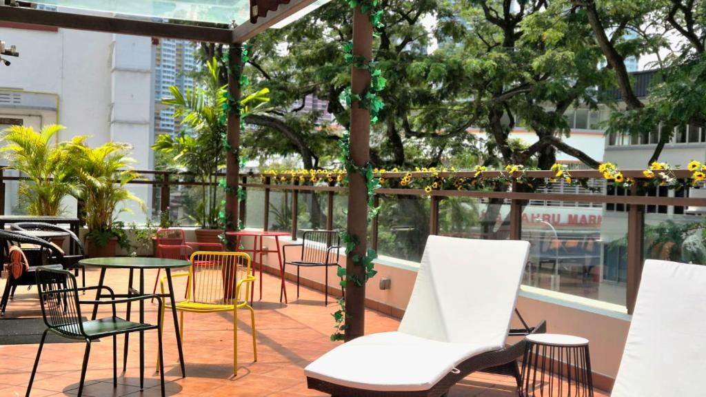 怀旧酒店 (Nostalgia Hotel)