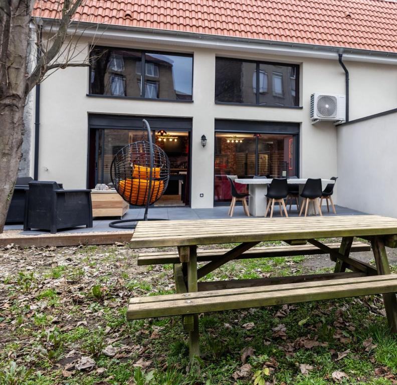 Privatize 3 lofts 300 m2 & games bar by LOFT URBAN - 3