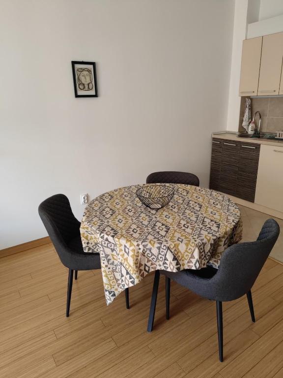 City center Dorcol free parking - 5