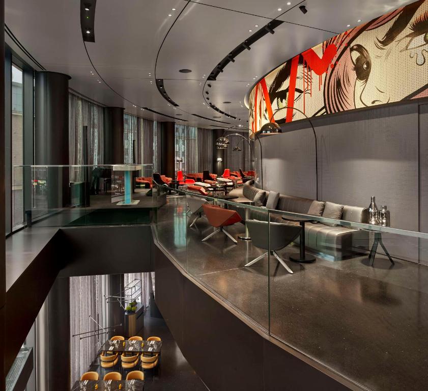 Bar/lounge