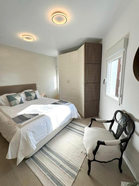 Modern and comfy apartment near Bernabeu sleeps 6 people - 4