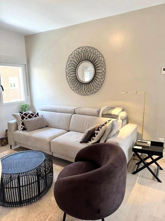 Modern and comfy apartment near Bernabeu sleeps 6 people - 2