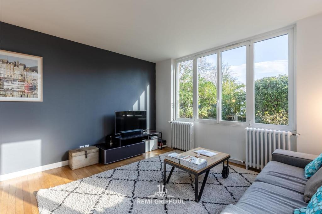 Family Stay - In the Heart of Honfleur 8 guests Private Garden - 3