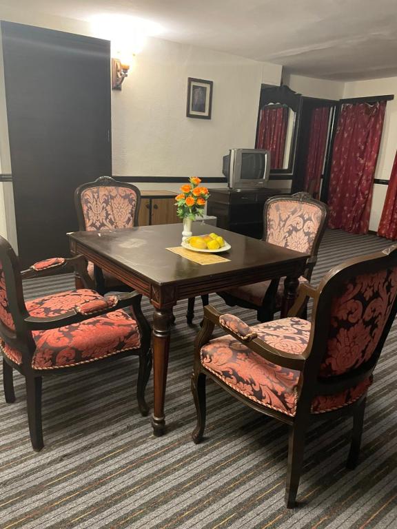 Shangrilla Hotel & Resort-Changlagali