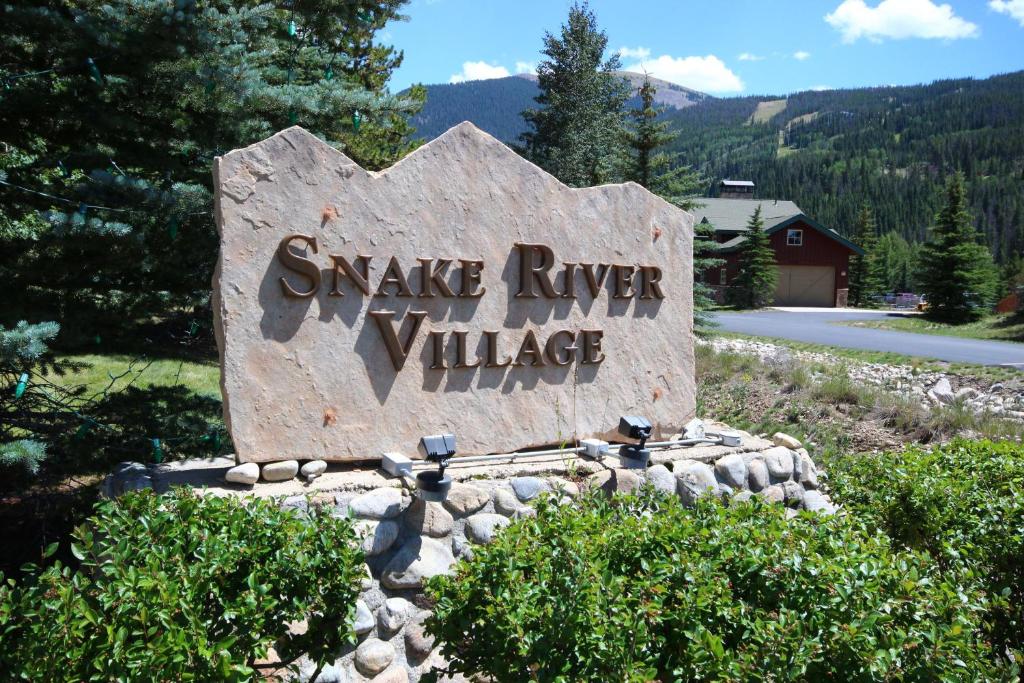 Snake River 44 by SummitCove Lodging, Keystone