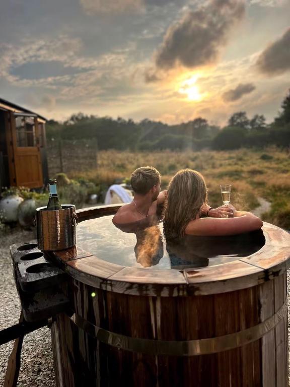 Humphrey Hut, Southborough