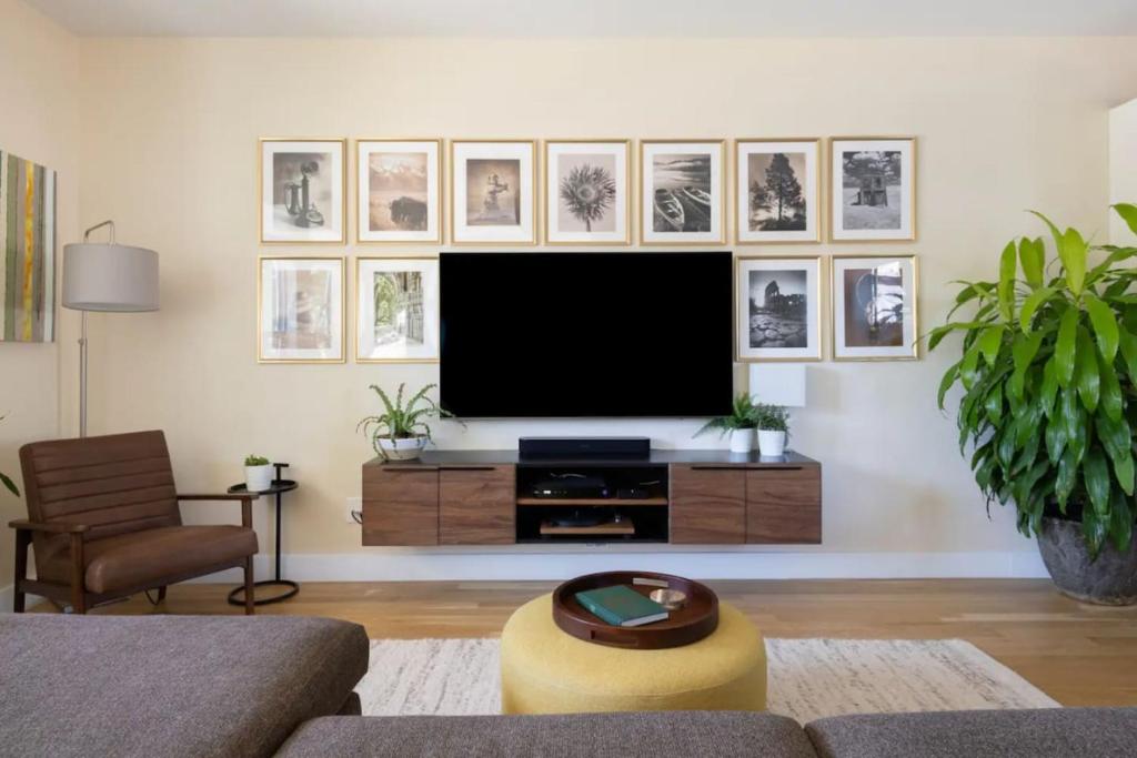 New Build and Pet Friendly Near to Highlands and RiNo, Denver